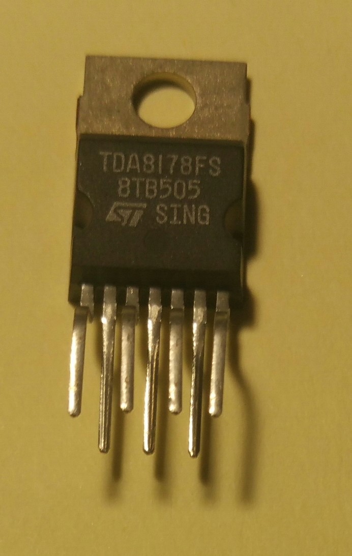 1100610 TDA8178FS IC - Clicca l'immagine per chiudere